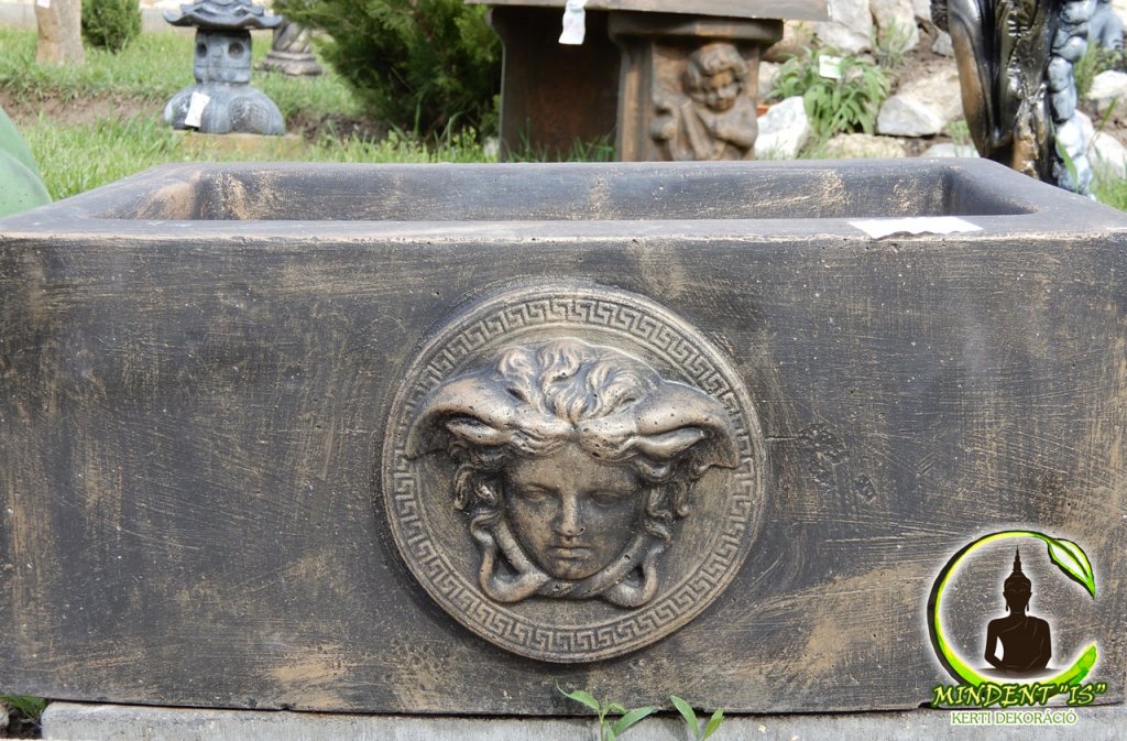 Mindent 'Is' kerti dekoráció 64